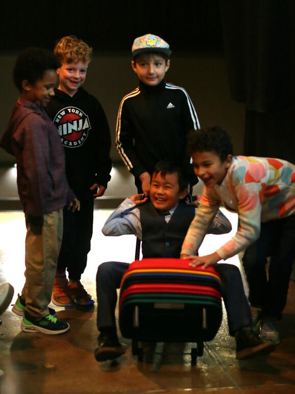 Cast Goofs