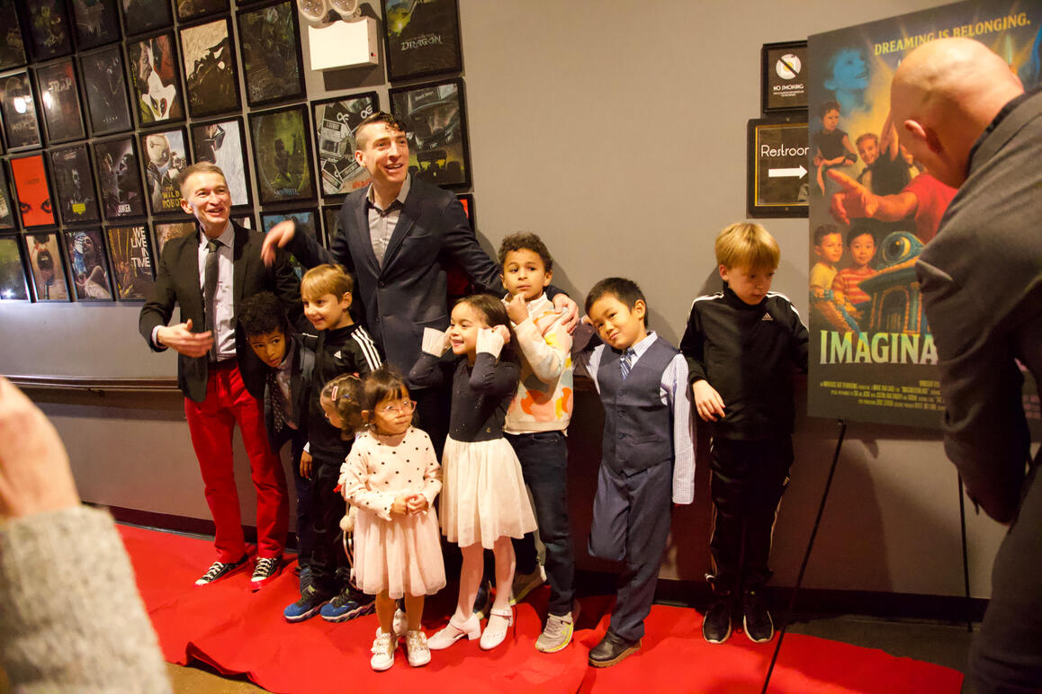 Red Carpet Cast BTS
